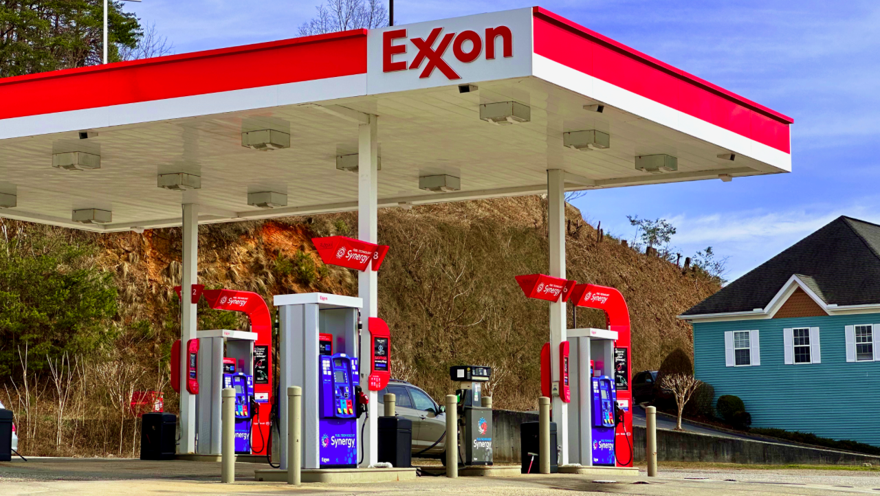 ExxonMobil Pauses $7 Billion Blue Hydrogen Facility in Baytown, Texas