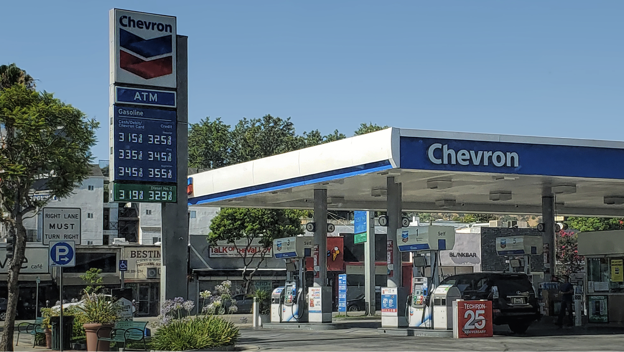 BW Energy Acquires Stakes in Chevron-Operated Angola Blocks from Azule Energy